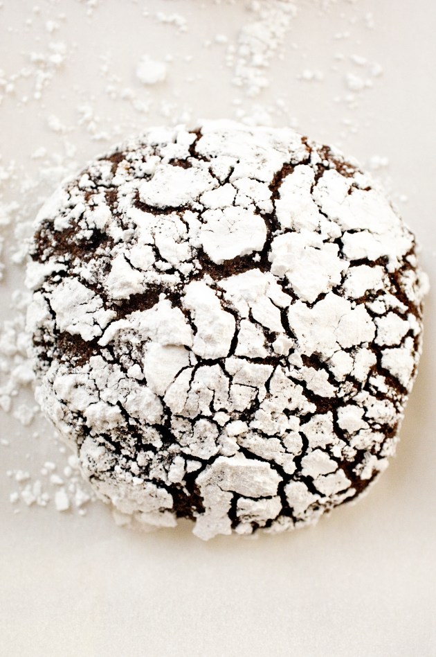chocolate crinkle cookies